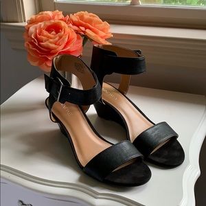 Nine West wedge heels 🎀